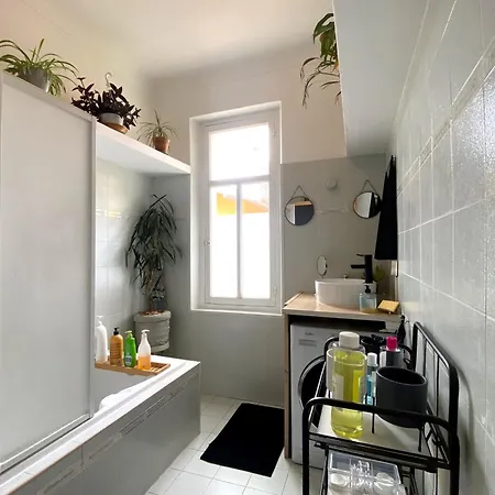 Homestay Quartier Chic L L Gare L Tramway Nice