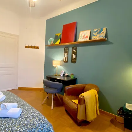 Quartier Chic L L Gare L Tramway Homestay