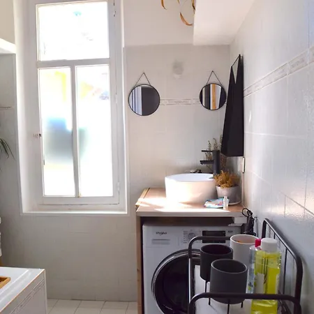 Quartier Chic L L Gare L Tramway Homestay