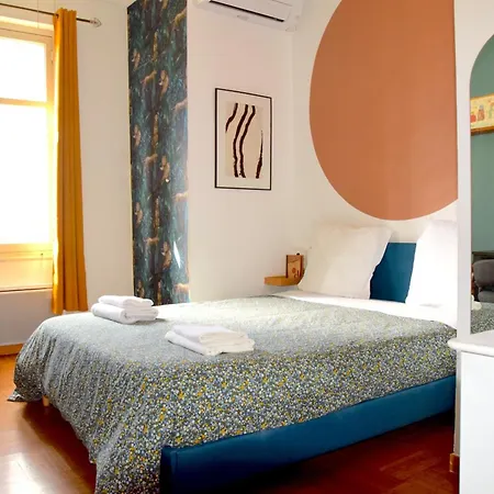 Privatunterkunft Quartier Chic L L Gare L Tramway *