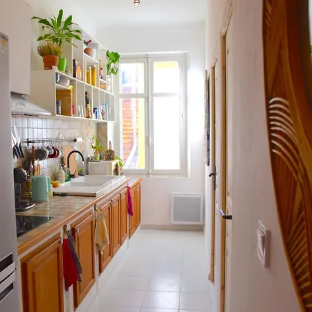 Quartier Chic L L Gare L Tramway Homestay *