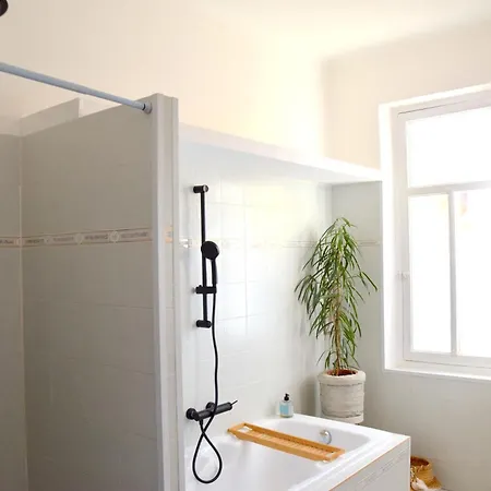 Quartier Chic L L Gare L Tramway * Nizza